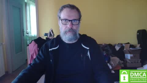 Snapshot of tomasmilian77 chatting on 11.26.25 Tomas Milian online show from 11.26.25