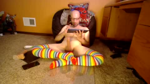 TomBomb13 online show from 09.08.25