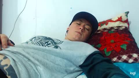 Snapshot of tomboyblue chatting on 01.03.25 Blue online show from 01.03.25