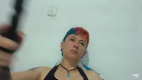 Snapshot of tomboyblue chatting on 01.08.25 Blue online show from 01.08.25