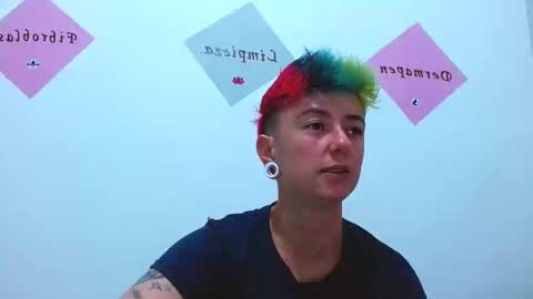 Snapshot of tomboyblue chatting on 09.24.25 Blue online show from 09.24.25