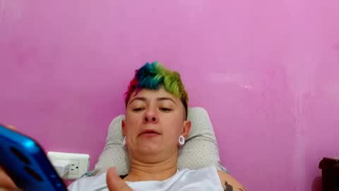 Snapshot of tomboyblue chatting on 10.05.25 Blue online show from 10.05.25