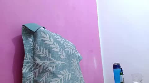 Snapshot of tomboyblue chatting on 10.06.25 Blue online show from 10.06.25