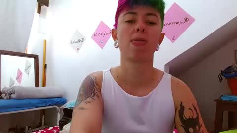 Snapshot of tomboyblue chatting on 10.25.25 Blue online show from 10.25.25