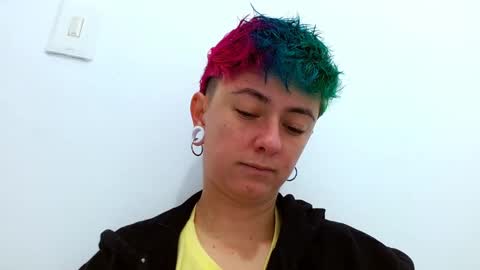 Snapshot of tomboyblue chatting on 11.20.25 Blue online show from 11.20.25