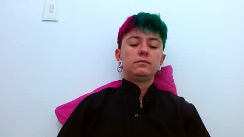 Snapshot of tomboyblue chatting on 11.30.25 Blue online show from 11.30.25