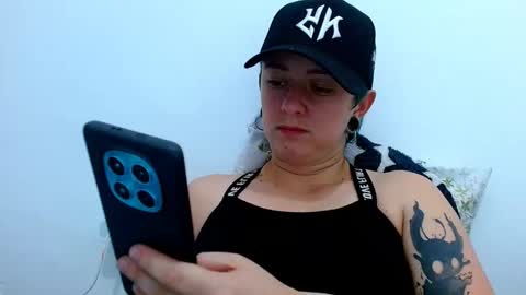 Snapshot of tomboyblue chatting on 03.10.26 Blue online show from 03.10.26