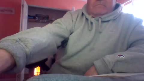 Snapshot of tomcat4848 chatting on 12.01.25 tomcat4848 online show from 12.01.25