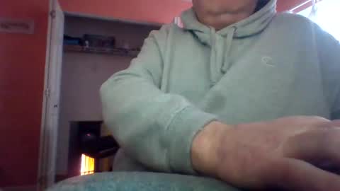 Snapshot of tomcat4848 chatting on 12.04.25 tomcat4848 online show from 12.04.25