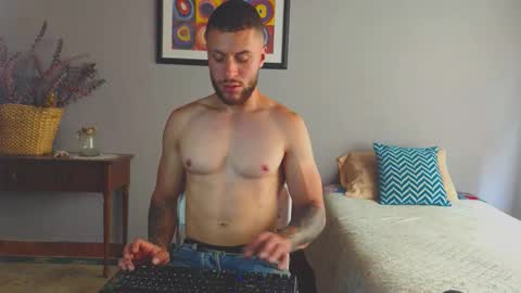 tomDavisXl online show from 03.12.26