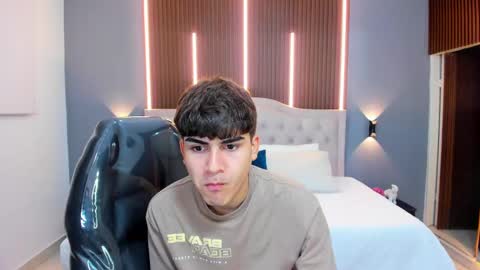 Tommy  online show from 10.17.25