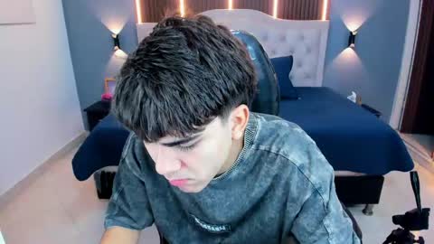 Tommy  online show from 04.19.26