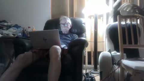 Snapshot of tommy606433694260 chatting on 05.25.26 Tommy online show from 05.25.26