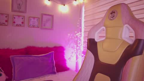 Blue  online show from 03.19.26