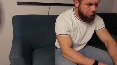 Snapshot of tommy_burnzzz chatting on 01.04.25 tommy burnzzz online show from 01.04.25