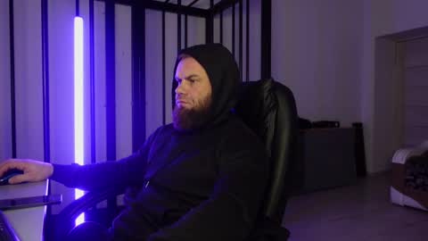 Snapshot of tommy_burnzzz chatting on 02.11.25 tommy burnzzz online show from 02.11.25