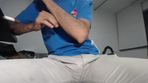   Thomas    online show from 03.04.25