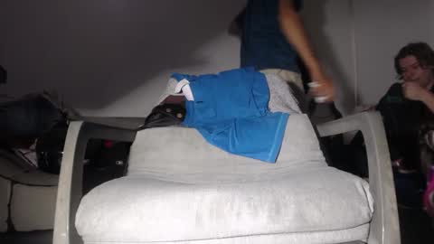   Thomas    online show from 03.05.25