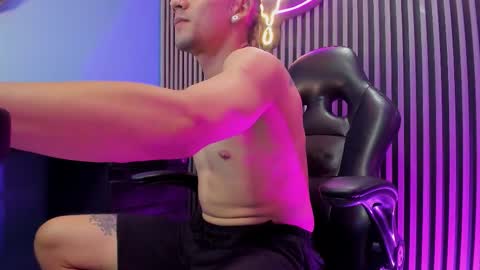 TOMMY  online show from 01.18.26