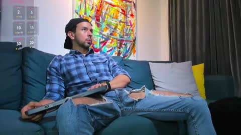 tommy_raym0ndg online show from 10.05.25