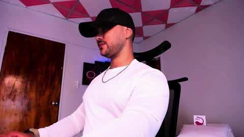 tommy_sccott online show from 12.05.24