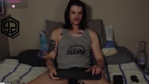 Snapshot of tommy_sins92 chatting on 11.10.25 Tommy Sins online show from 11.10.25