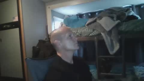 Snapshot of tommygunsfit chatting on 03.15.26 tommygunsfit online show from 03.15.26