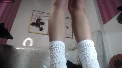 Snapshot of tomoe_b chatting on 01.30.25 leyla online show from 01.30.25