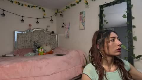 leyla  online show from 01.17.26