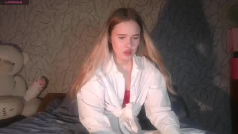 Snapshot of toni_pittmann chatting on 06.06.26 toni_pittmann online show from 06.06.26