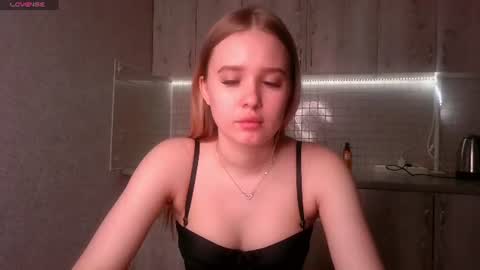 Snapshot of toni_pittmann chatting on 06.19.26 toni_pittmann online show from 06.19.26