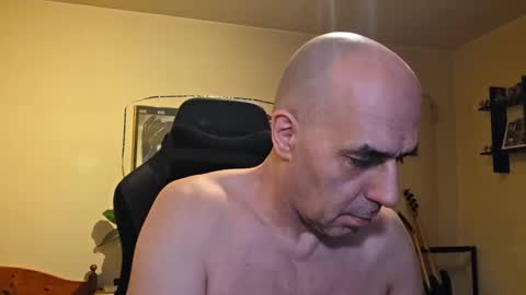 Snapshot of toninspektor chatting on 12.16.25 toninspektor online show from 12.16.25