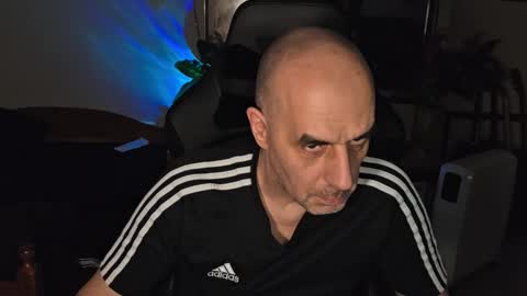 Snapshot of toninspektor chatting on 03.18.26 toninspektor online show from 03.18.26