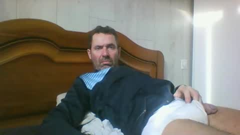 Snapshot of tonio1972 chatting on 12.19.25 tonio1972 online show from 12.19.25