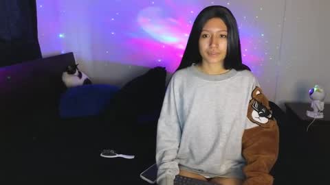 Snapshot of tony_and_sophia chatting on 12.13.24 Sophia Tony online show from 12.13.24