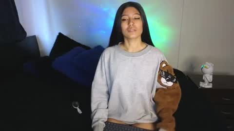 Snapshot of tony_and_sophia chatting on 12.14.24 Sophia Tony online show from 12.14.24