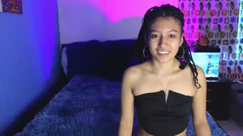 Snapshot of tony_and_sophia chatting on 09.24.25 Sophia Tony online show from 09.24.25