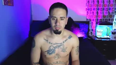 Snapshot of tony_and_sophia chatting on 10.17.25 Sophia Tony online show from 10.17.25