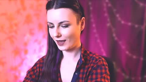 Elizabeth online show from 01.02.25