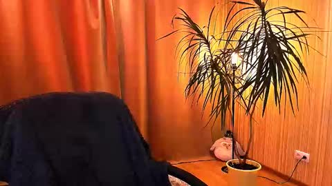 Elizabeth online show from 10.02.25