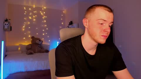 Snapshot of toohornyserj chatting on 12.08.24 toohornyserj online show from 12.08.24