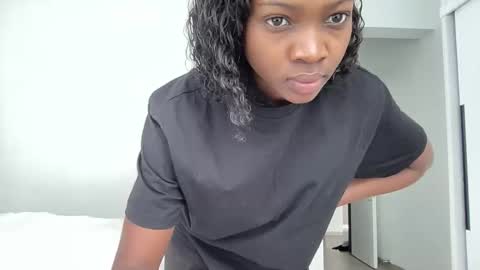 tootie03 online show from 10.10.25