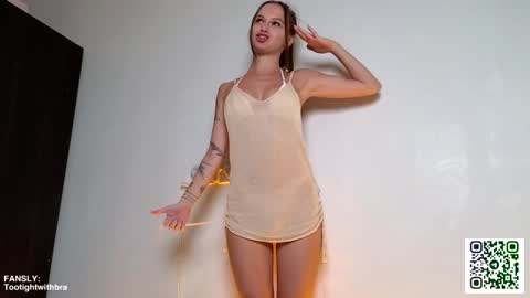 Snapshot of tootightwithbra chatting on 01.10.25 Kira online show from 01.10.25