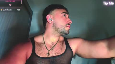 Snapshot of toplayboy chatting on 11.05.25 Toplayboy online show from 11.05.25