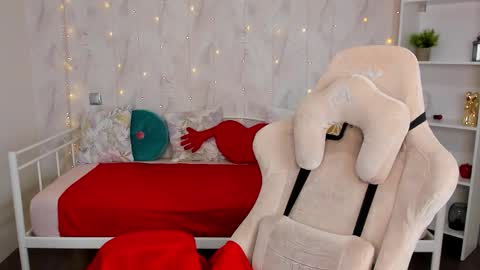 Tori online show from 03.04.26