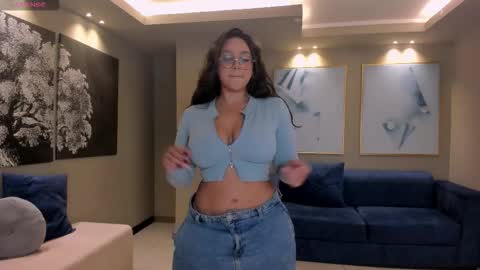 Tori Cross online show from 09.21.25