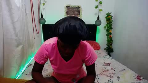 tory_montannaxx online show from 01.22.25