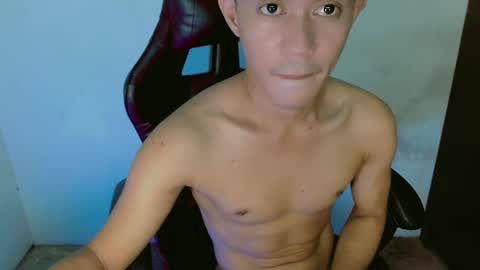 Snapshot of touch_of_alison chatting on 02.18.25 Alison online show from 02.18.25