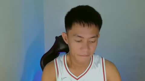 Snapshot of touch_of_alison chatting on 10.04.25 Alison online show from 10.04.25