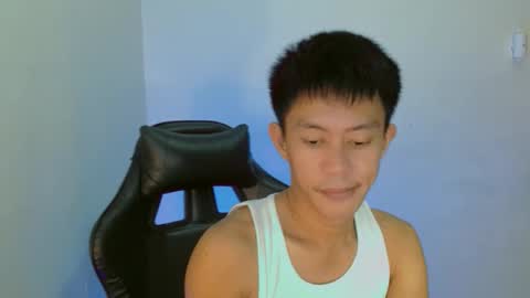 Snapshot of touch_of_alison chatting on 10.30.25 Alison online show from 10.30.25